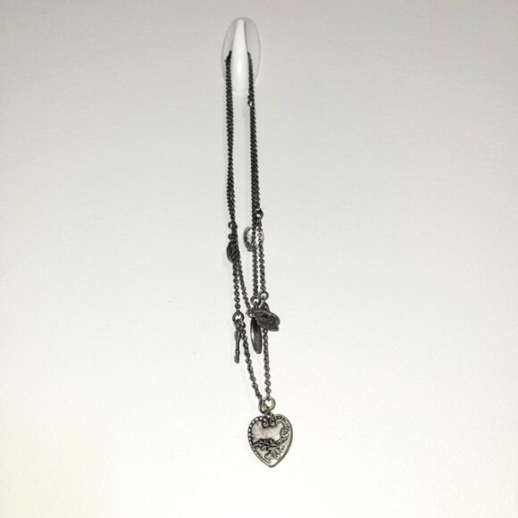 American Eagle Y2K Silver Heart Charm Necklace - Picture 3 of 7